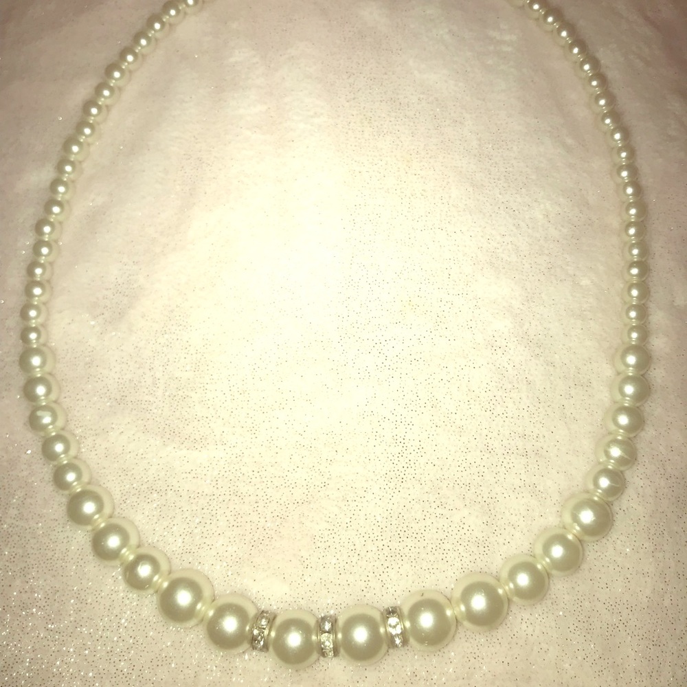 Pearl necklace